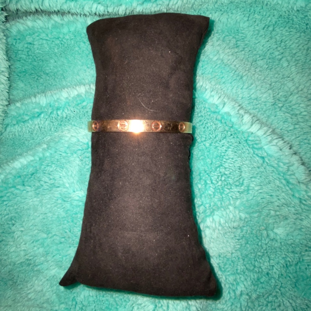 Rustic cuff bracelets - Picture 3 of 3